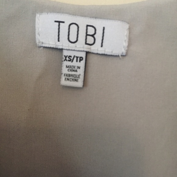 Tobi chiffon silver wrap dress size xs - Picture 7 of 7